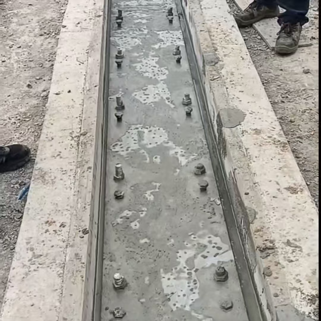 永登港口码头起重机龙门吊重型机械设备稳固用早强快凝轨道胶泥