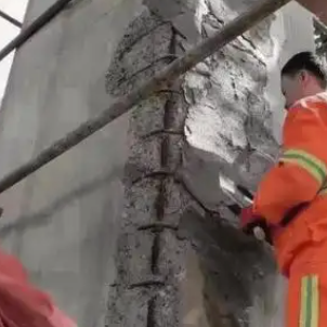 永登梁板柱楼梯空洞蜂窝剥落露筋等表面破损修补用高强聚合物修补砂浆